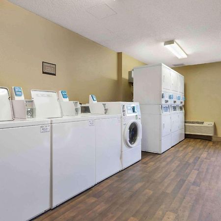Extended Stay America Select Suites - Columbia - Ft Jackson Extérieur photo