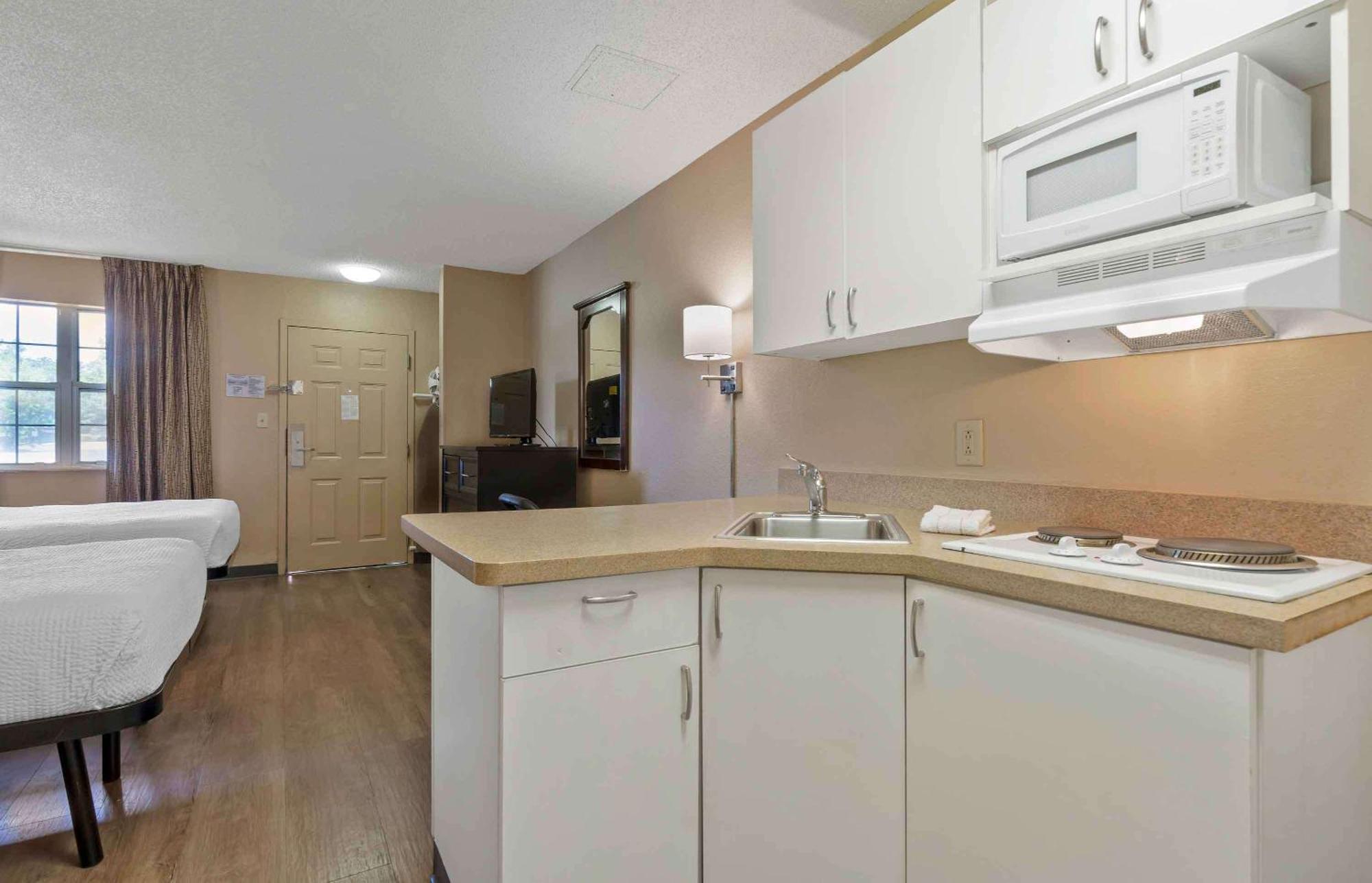 Extended Stay America Select Suites - Columbia - Ft Jackson Extérieur photo